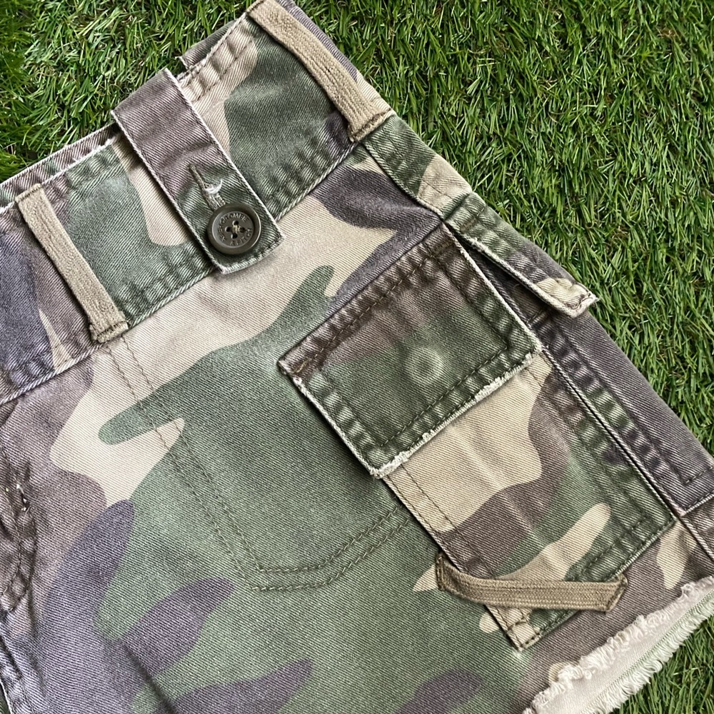 Abercrombie camo skirt - Picture 5 of 12